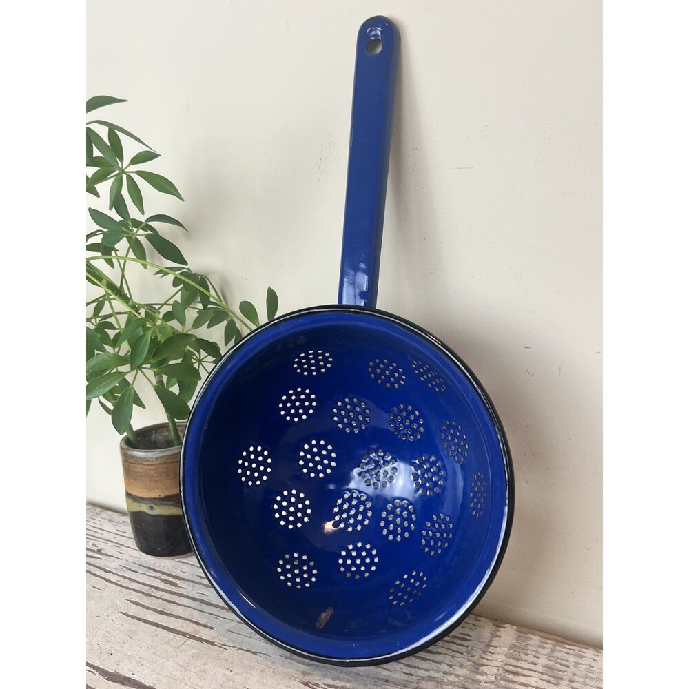 Antique Blue Enamelware  Colander Strainer w/ Rim Lip Prop Holder Farmhouse 15”